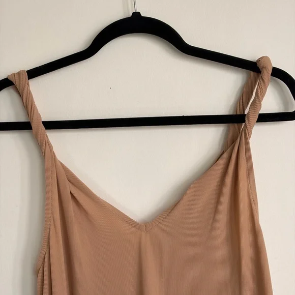 Maxi Dress with twisted straps - Picture 4 of 6